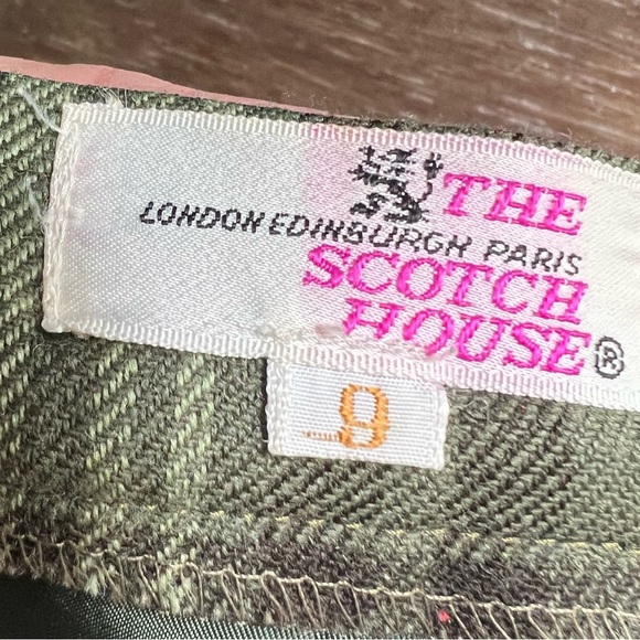 Vintage plaid tartan greens pleated wool skirt Sz Small by The Scotch House - Picture 9 of 10